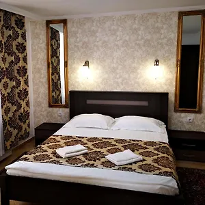  Apartament Panzio Status